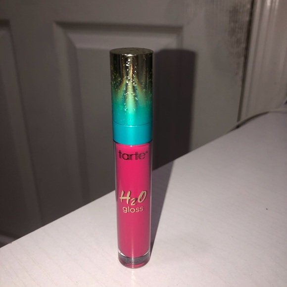Tarte H2O Lip Gloss in “Maui” - Picture 1 of 4